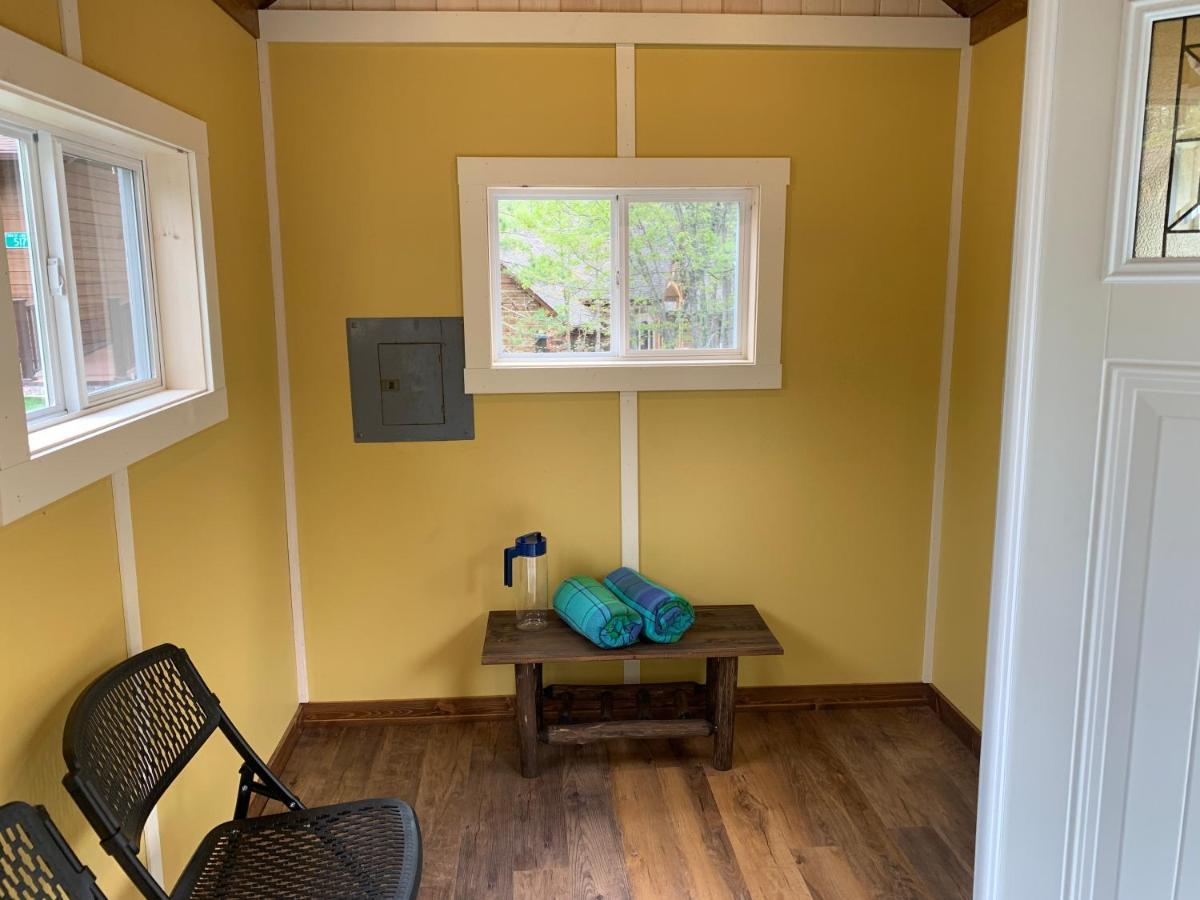 Deerwood Resort - Whippoorwill Cabin Land O'Lakes Bagian luar foto