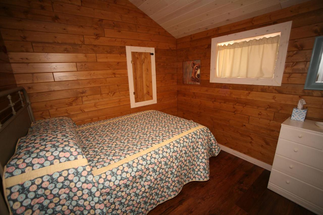 Deerwood Resort - Whippoorwill Cabin Land O'Lakes Bagian luar foto